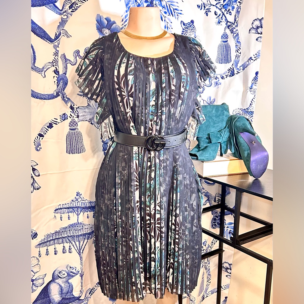 Max Studio Black & Teal Blue Floral Midi Pleated Cap Flutter Sleeve Dress